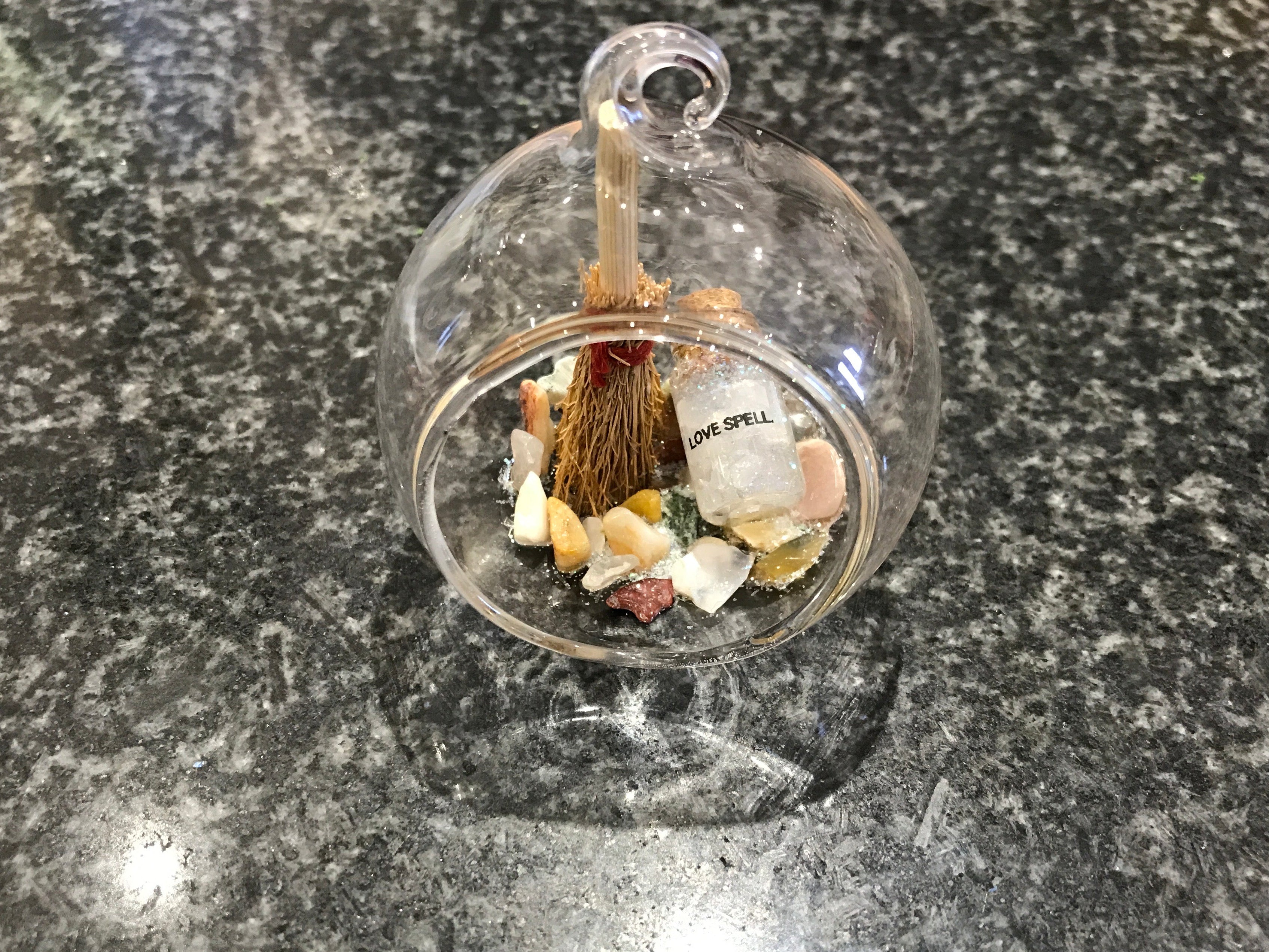 Mixed Natural Crystals, Broomstick