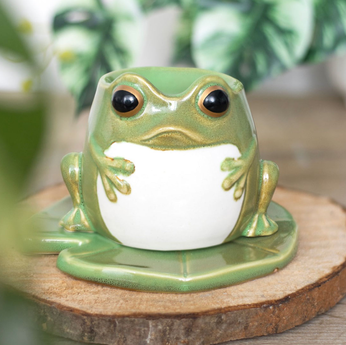 Frog on Lilly Pad  Oil Burner