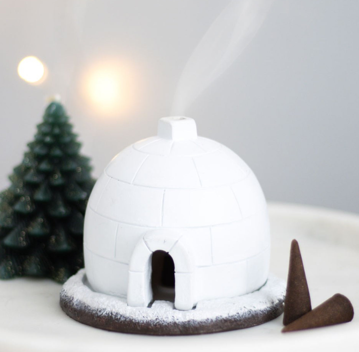 WINTER IGLOO INCENSE CONE BURNER