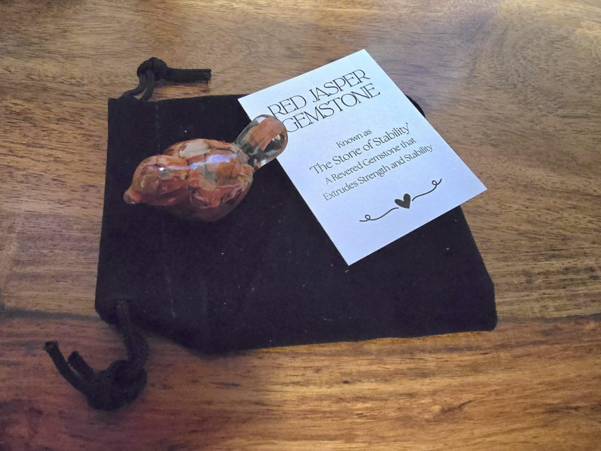 Red Jasper, Crystal bird